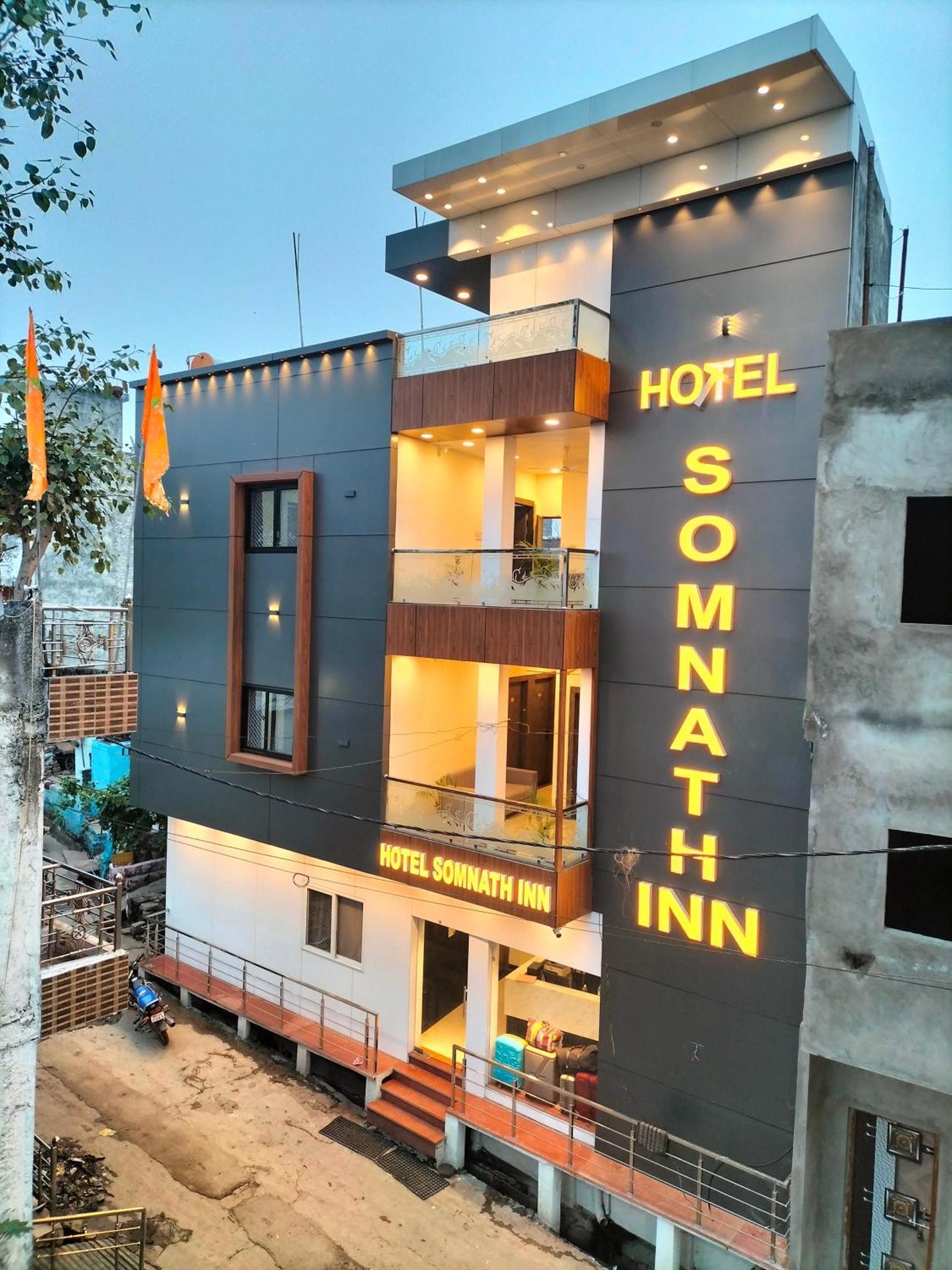 Hotel Somnath Inn Ujaim Exterior foto